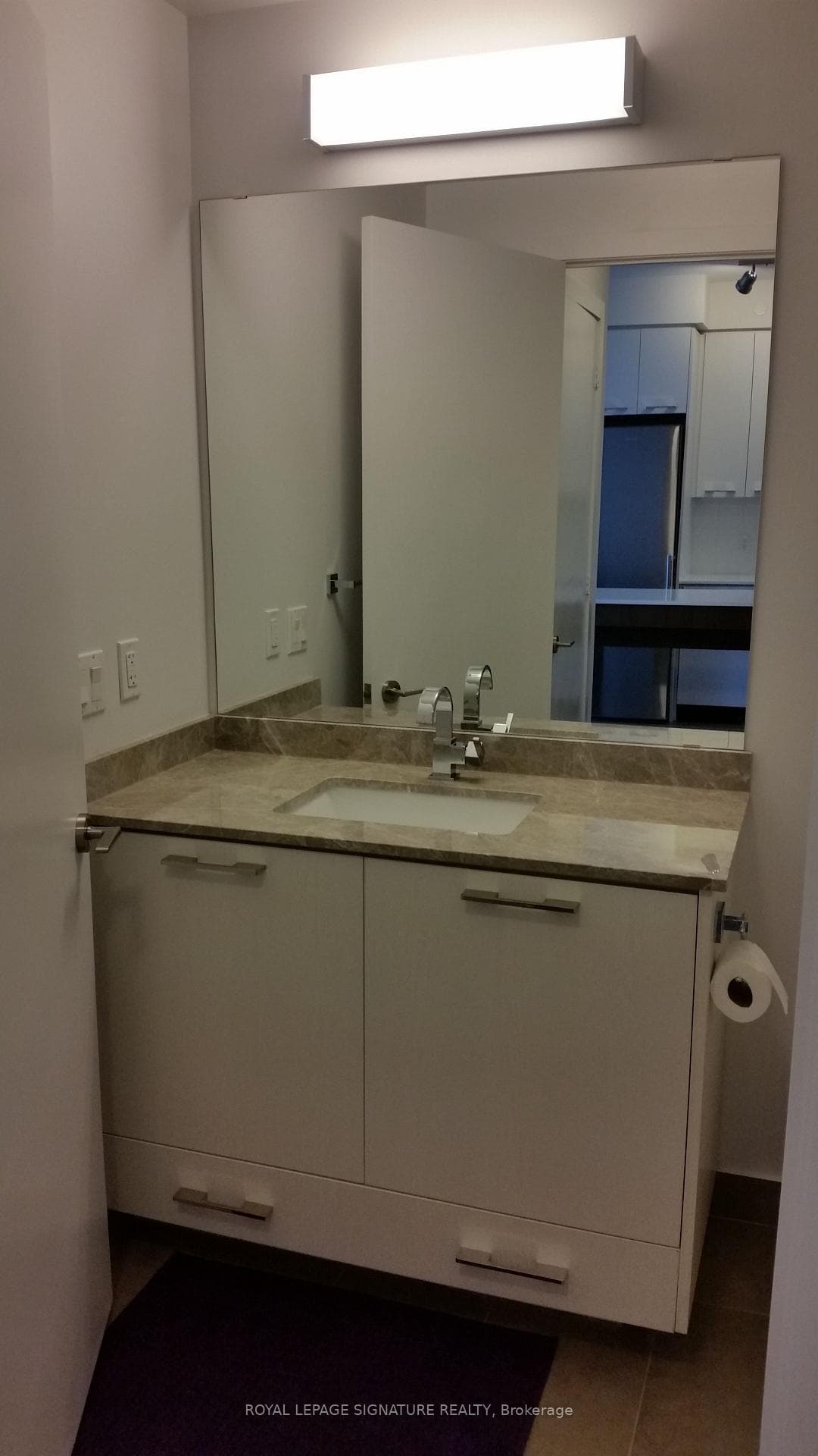 9471 Yonge Street Unit 515 photo 7