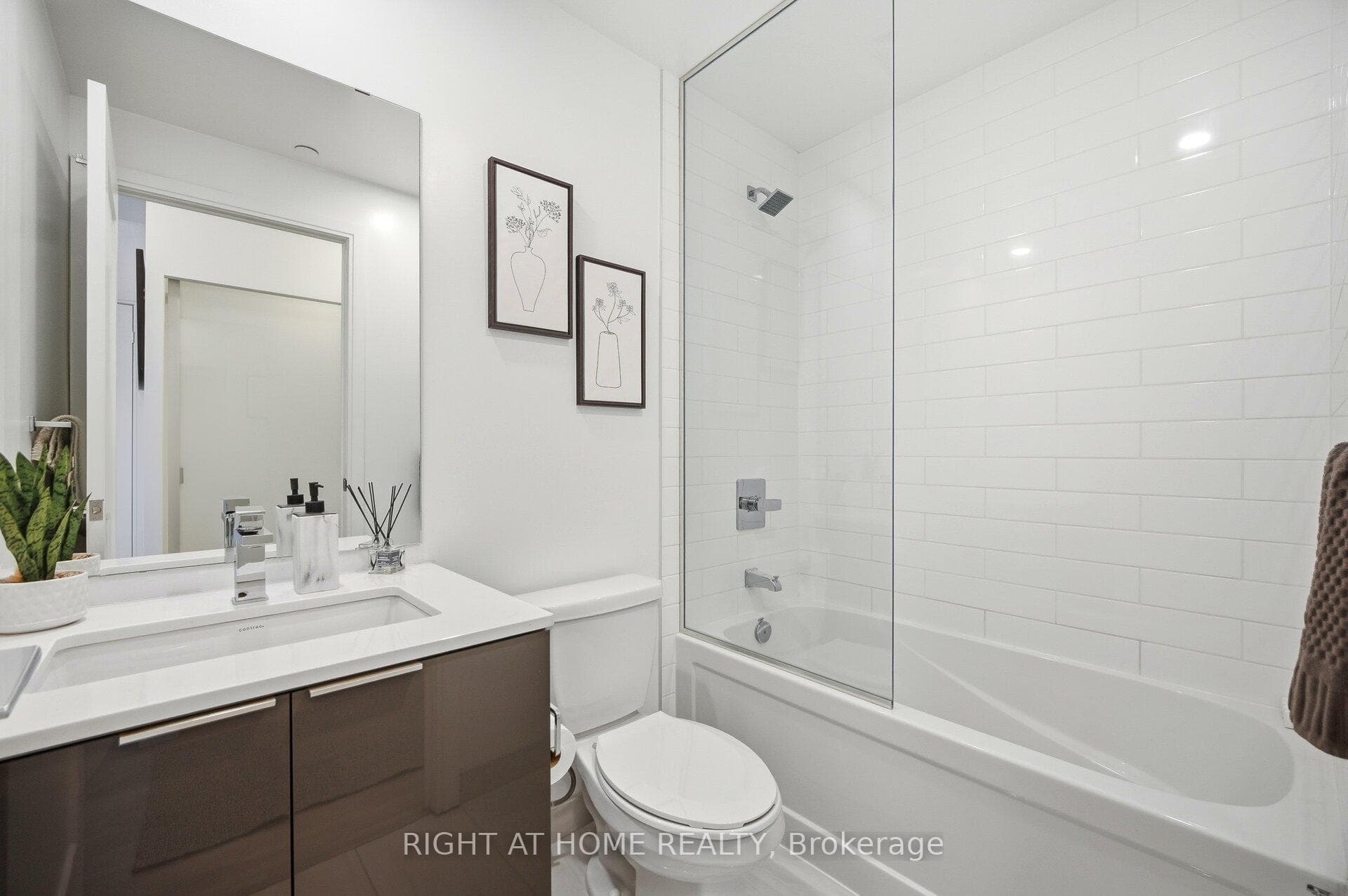 70 Annie Craig Drive Unit 1008 photo 14