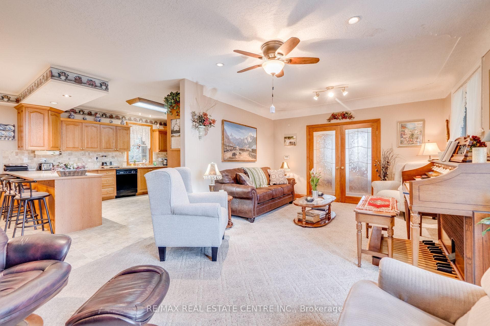 875 Safari Road photo 26