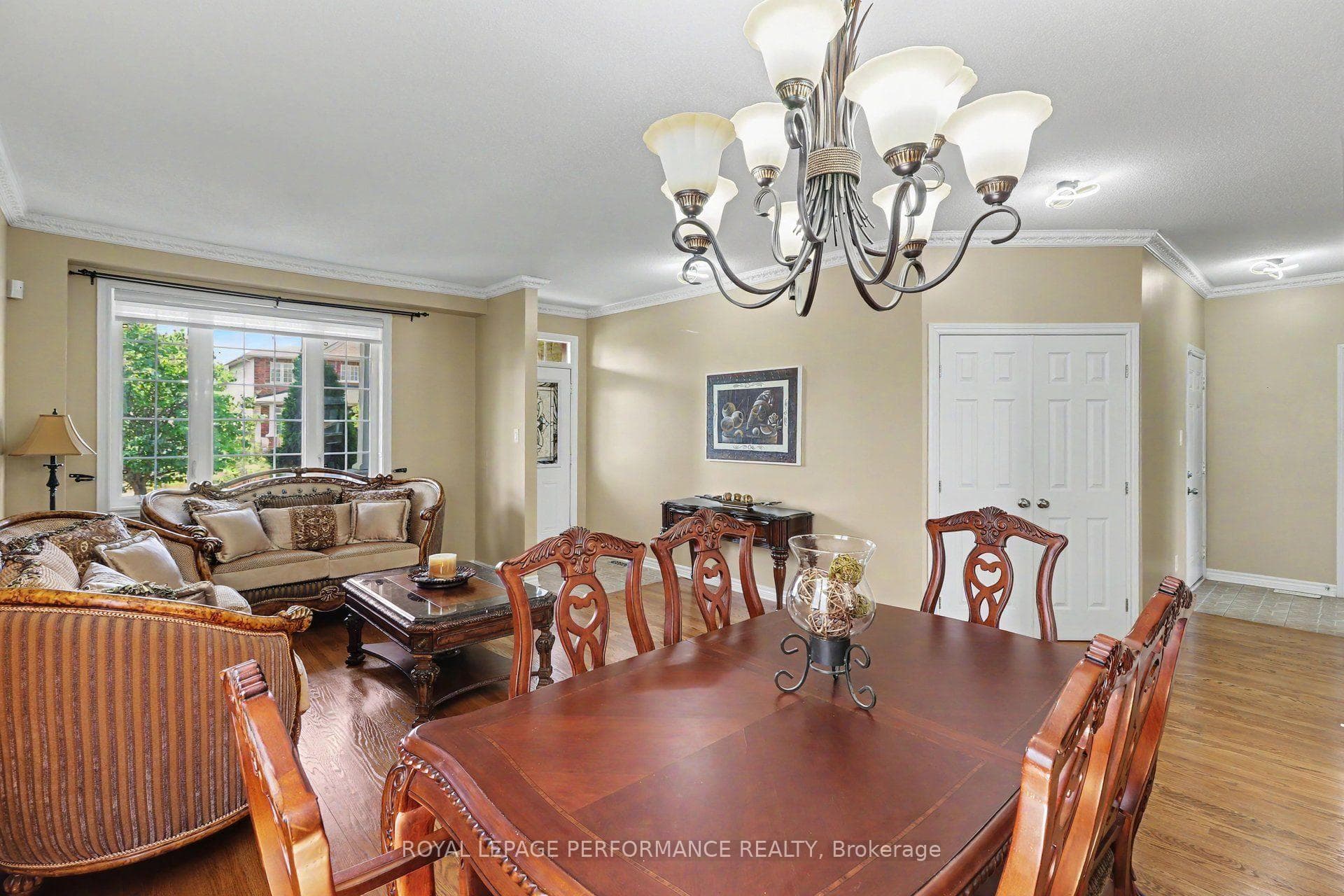 119 Felicity Crescent photo 5