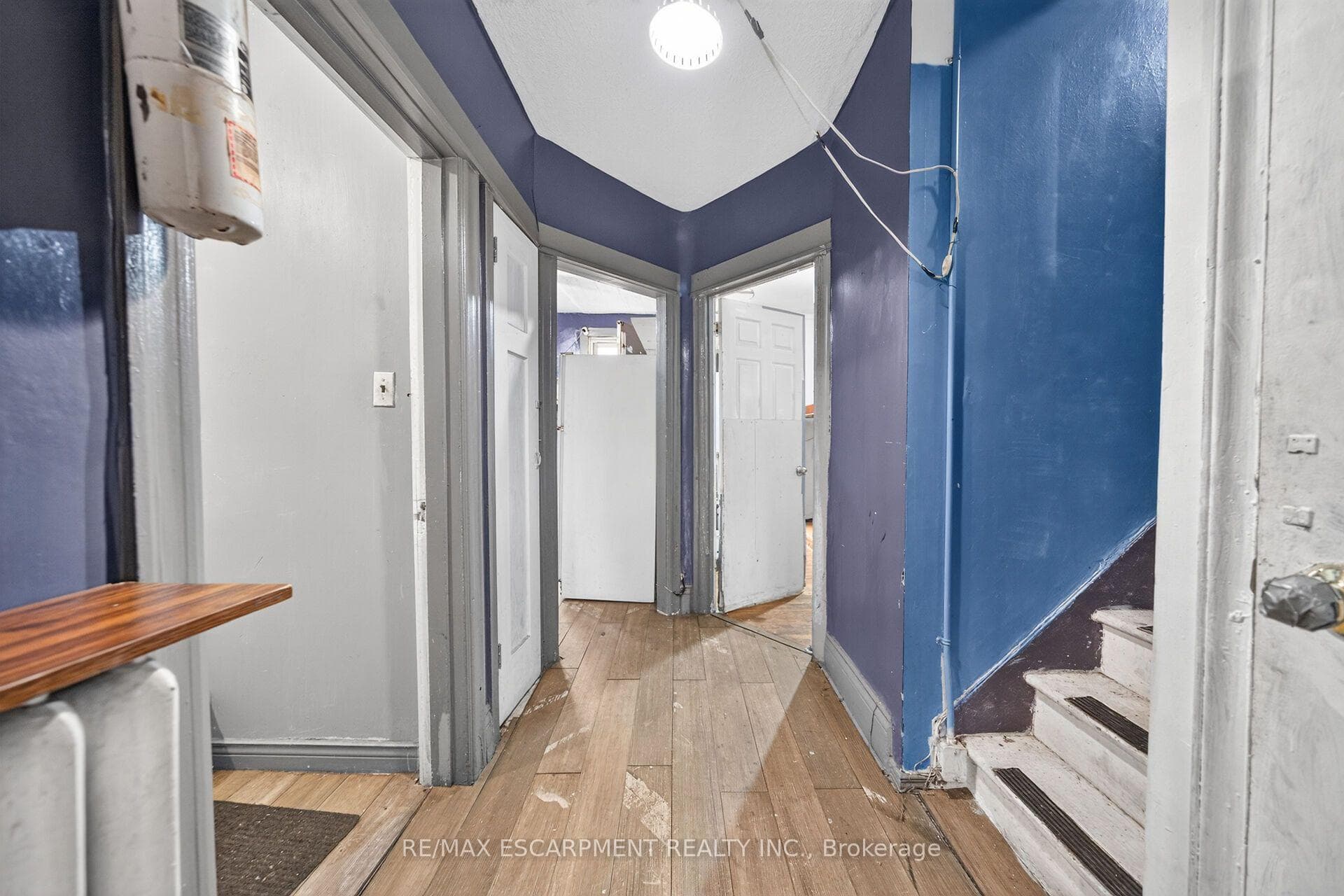 817 King Street photo 11