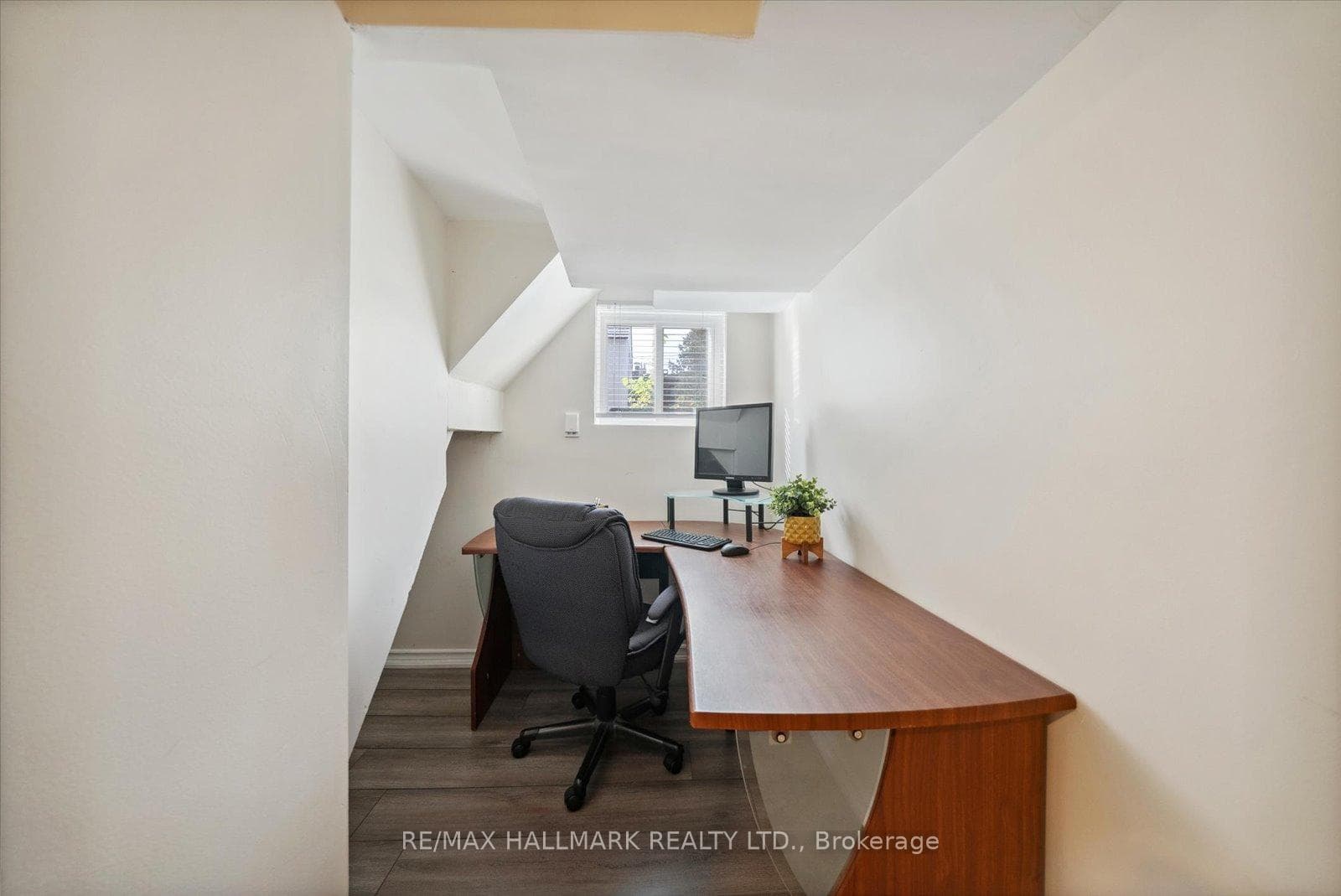214 Woodbine Avenue photo 30