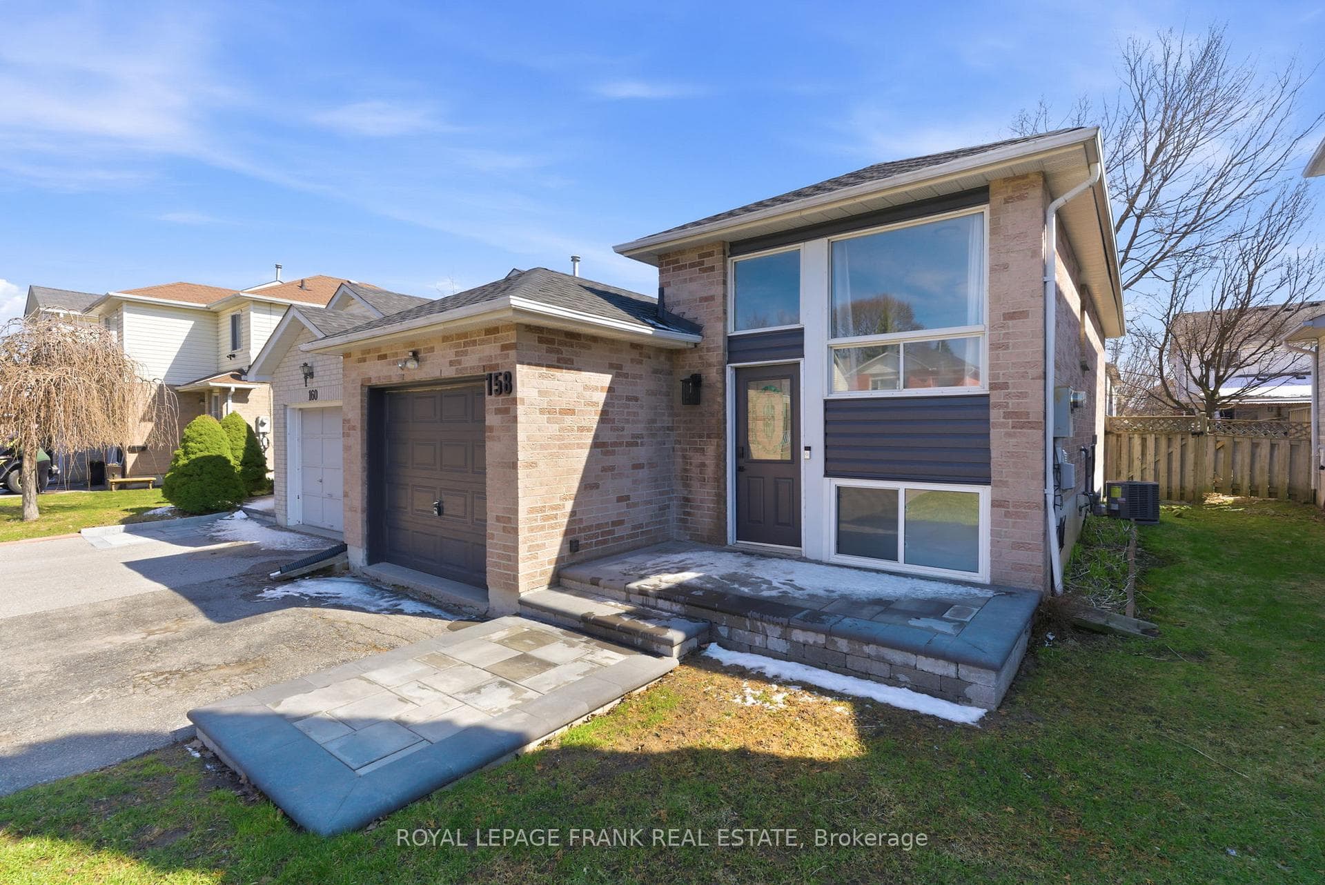 158 Trudeau Drive photo 2