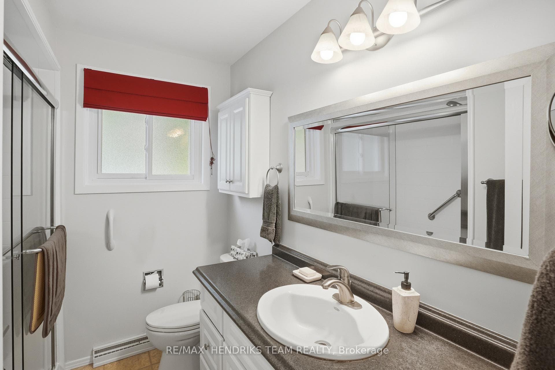 8 Tudor Gate Place photo 14