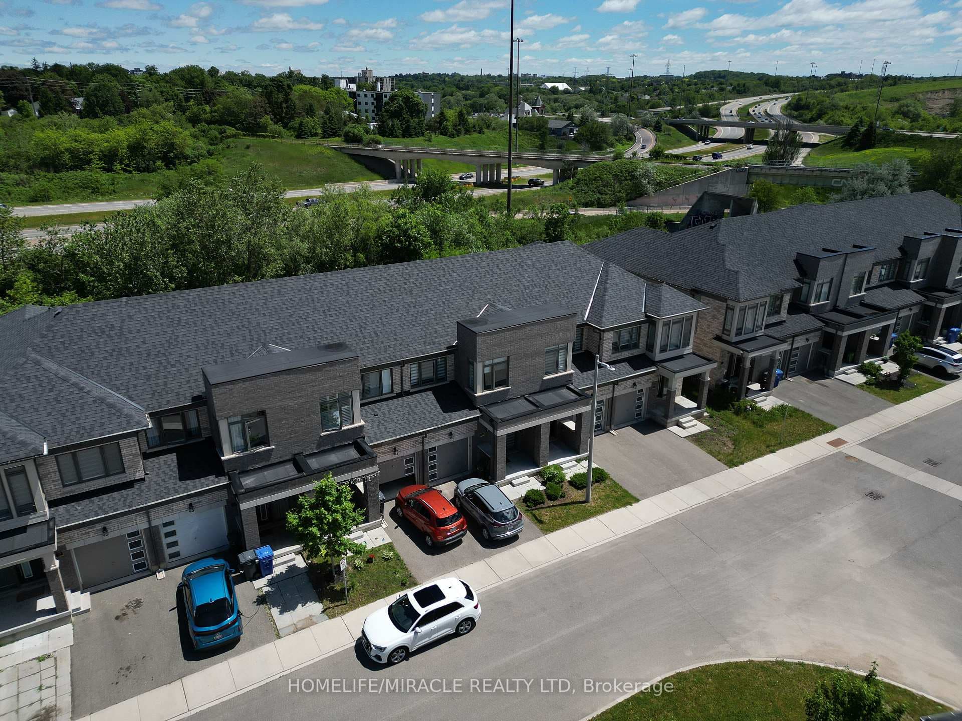 166 DEERPATH Drive Unit 32 photo 31