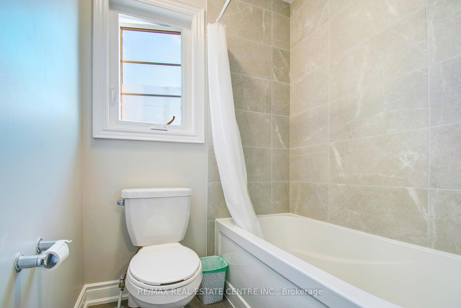 14 Ixworth Circle photo 20