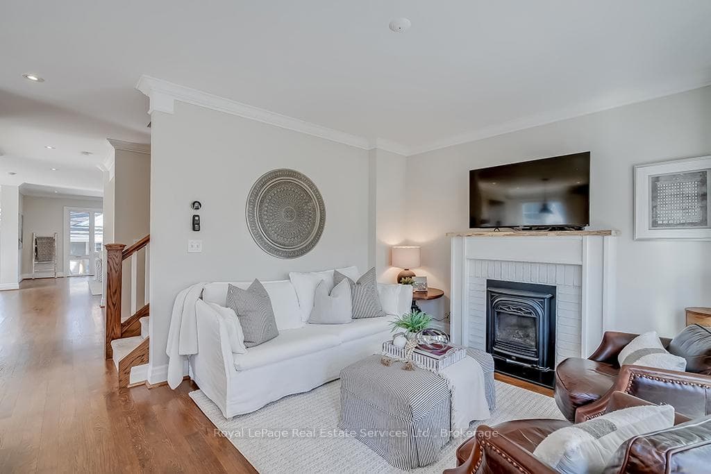 38 Chisholm Street photo 13