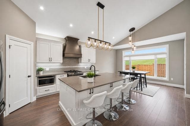 941 Longworth Road photo 14