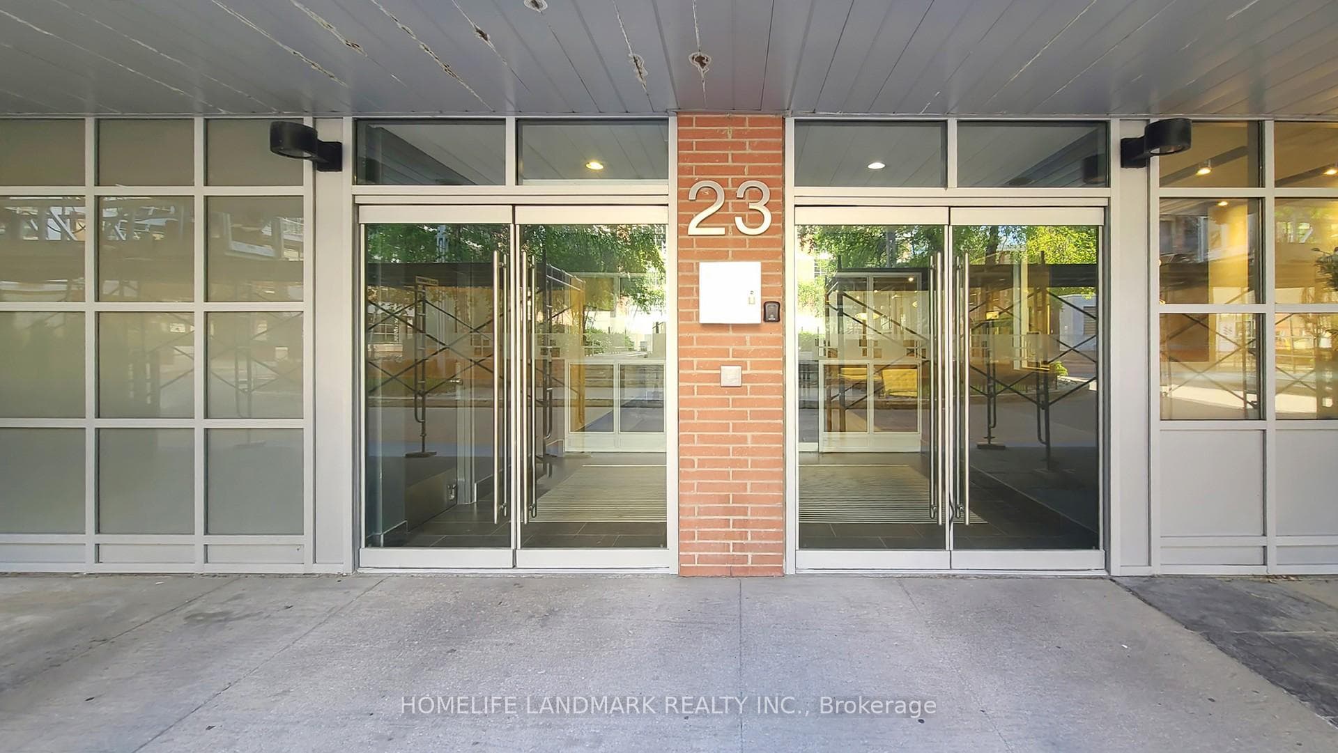 23 Brant Street Unit 712 photo 3