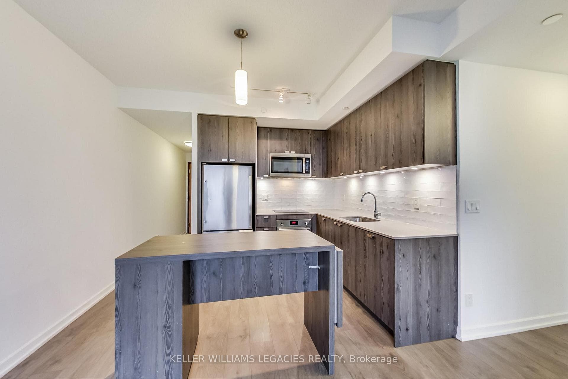 56 Forest Manor Road Unit 1710 photo 15