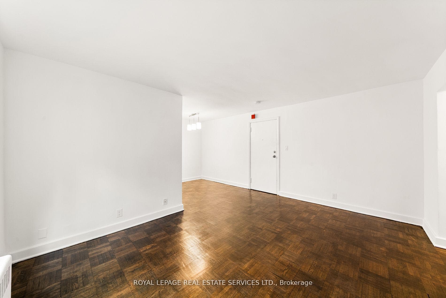 308 The Kingsway N/A Unit 110 photo 10