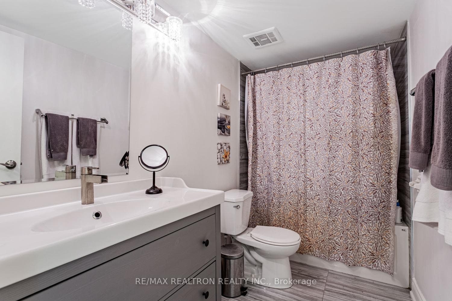 22 Shallmar Boulevard Unit 108 photo 14