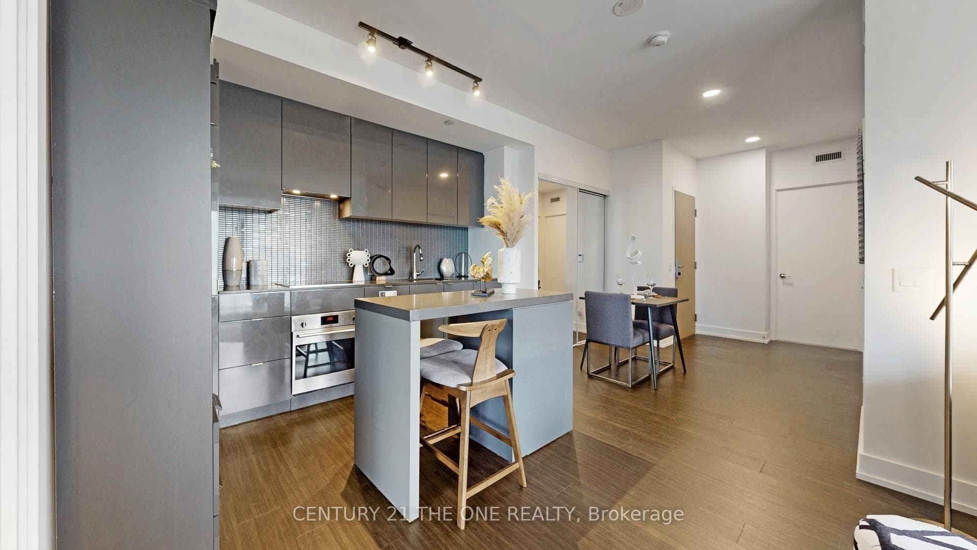7 Grenville Street Unit 2411 photo 9