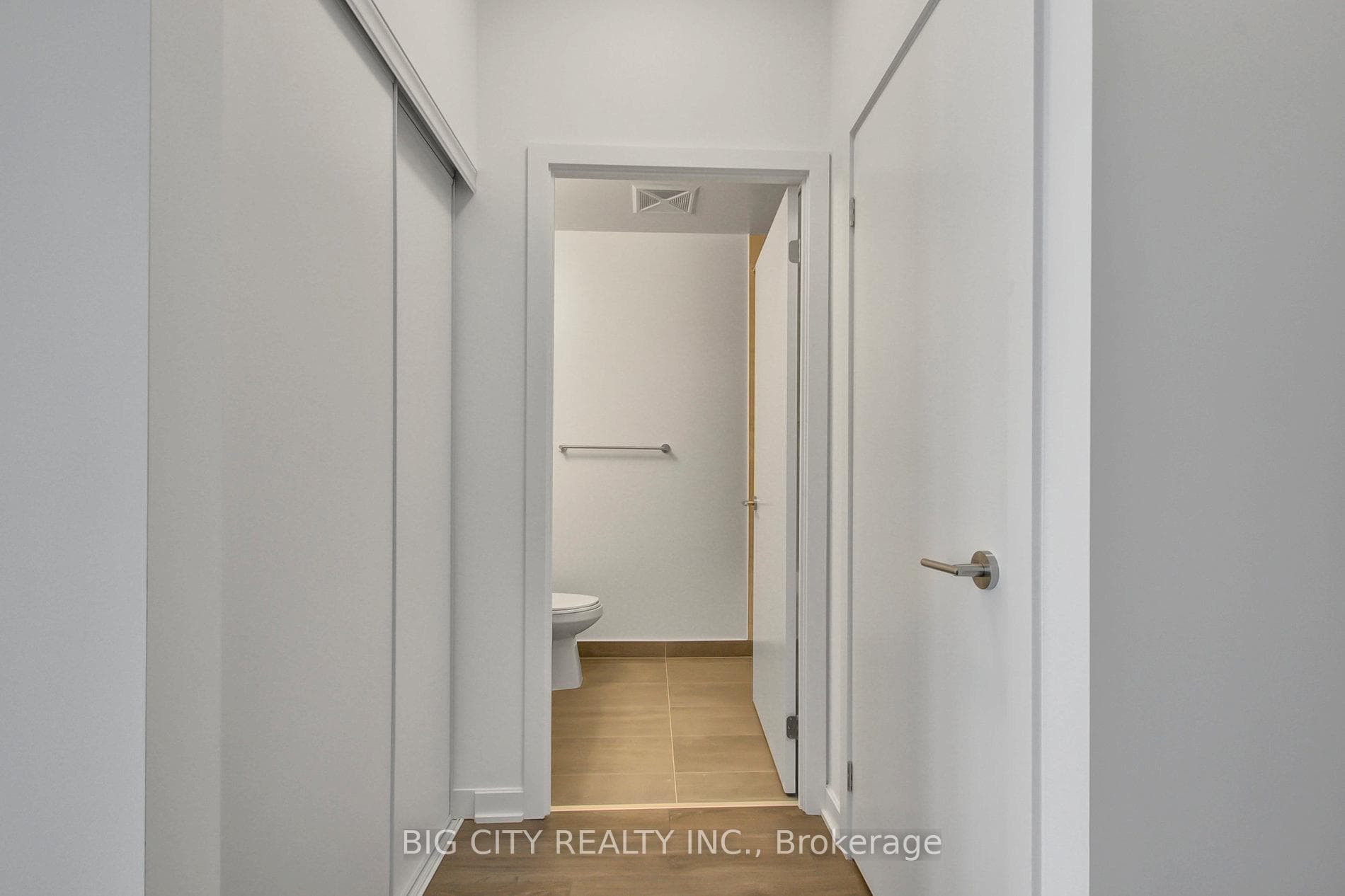 38 Forest Manor Road Unit 215 photo 18