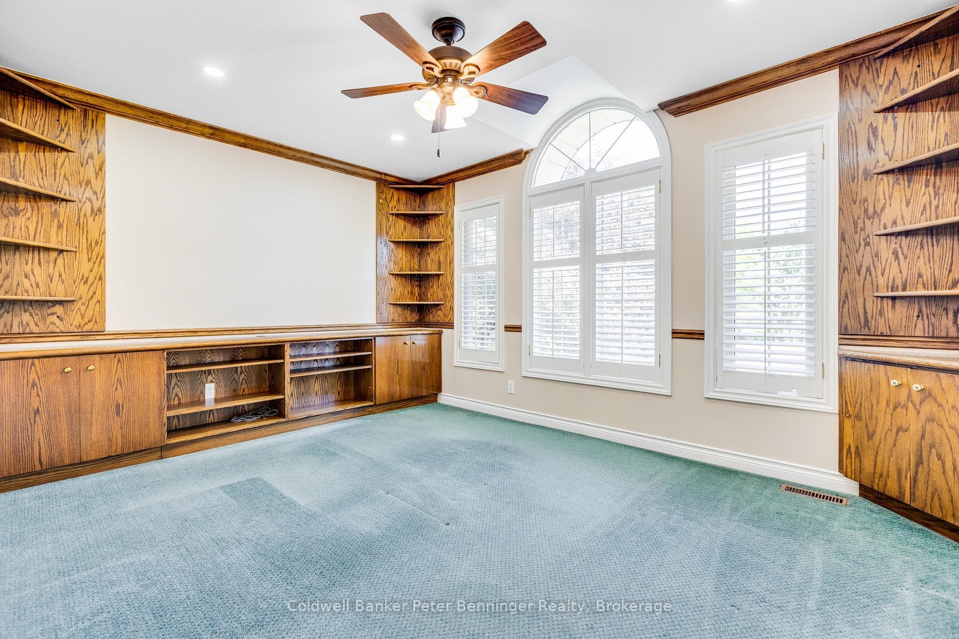 152 Treegrove Circle photo 17