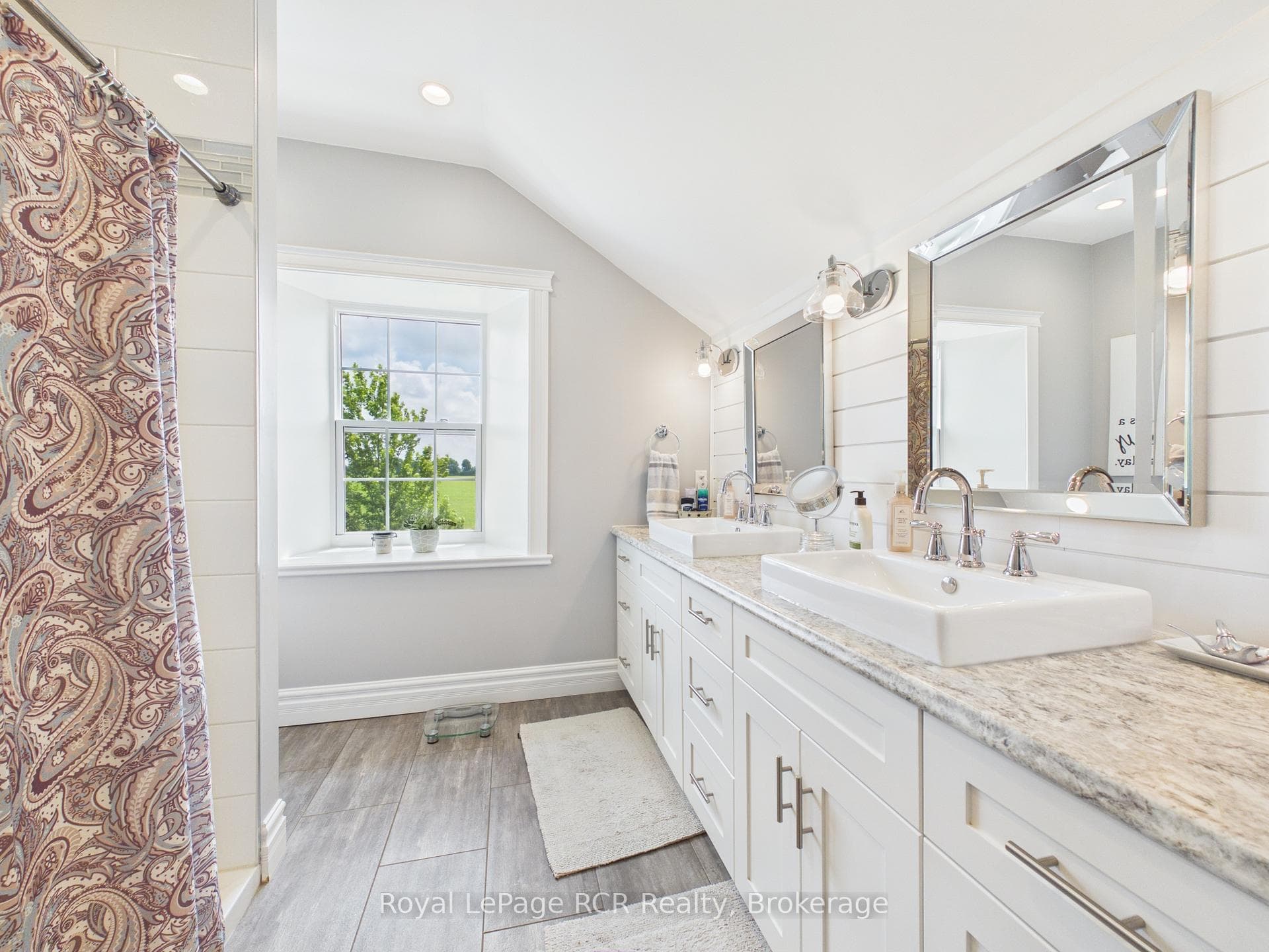 39721 Amberly Road photo 38