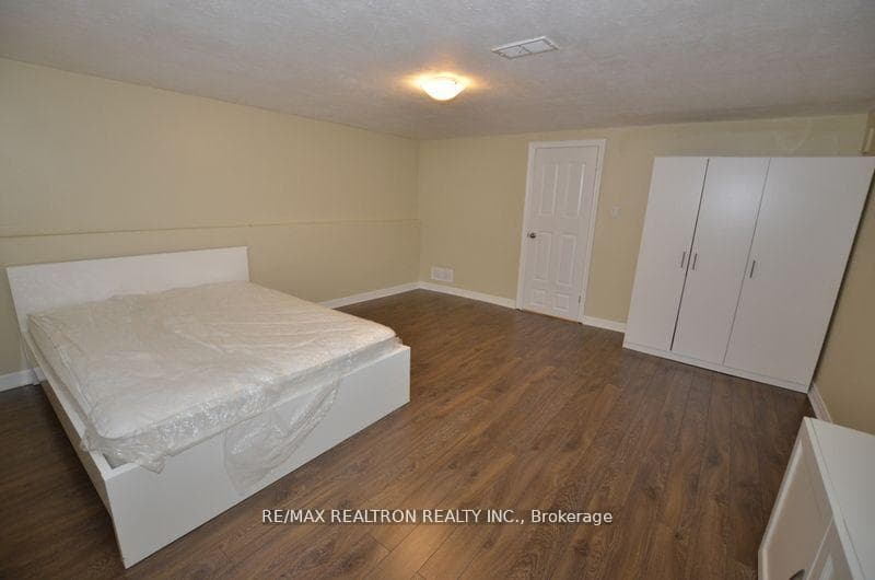 257 Betty Ann Drive photo 12