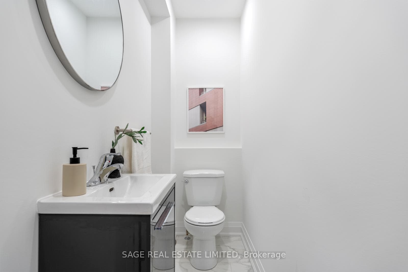 140 Livingstone Avenue photo 22