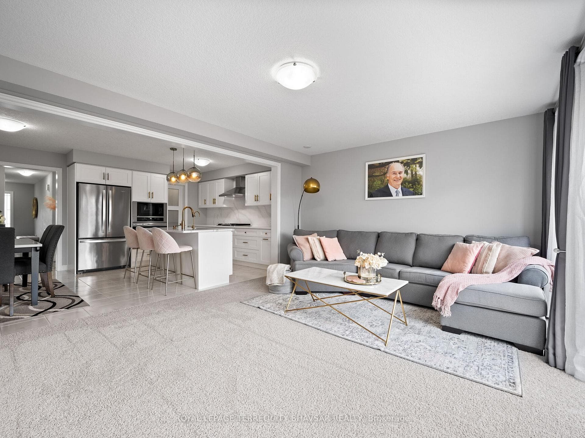 63 John Brabson Crescent photo 9