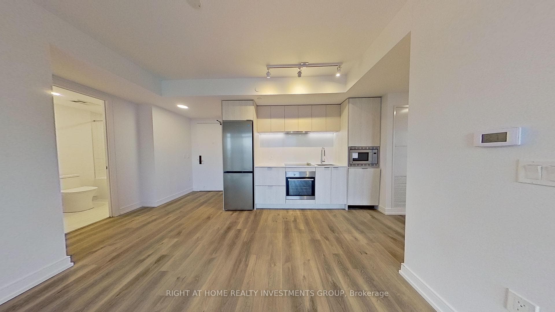 1 Jarvis Street Unit 1322 photo 2