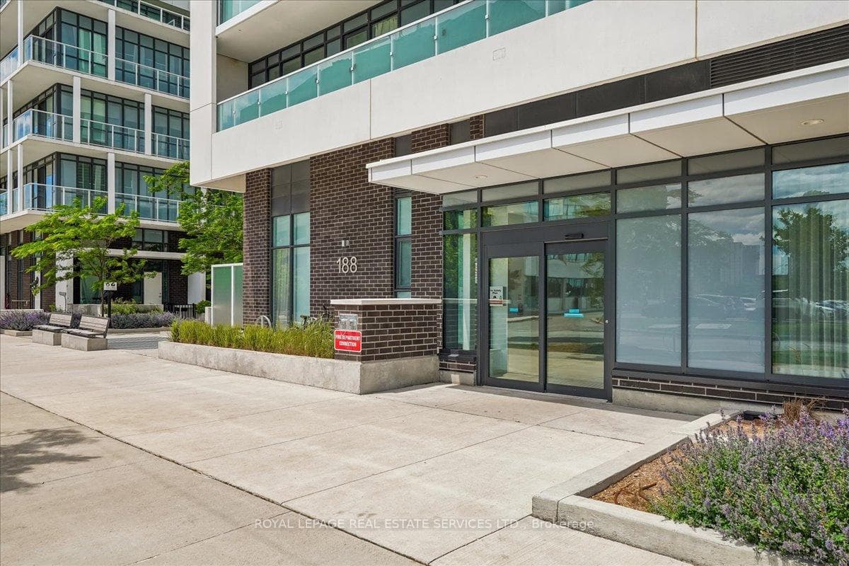 188 Fairview Mall Drive Unit 707 photo 3