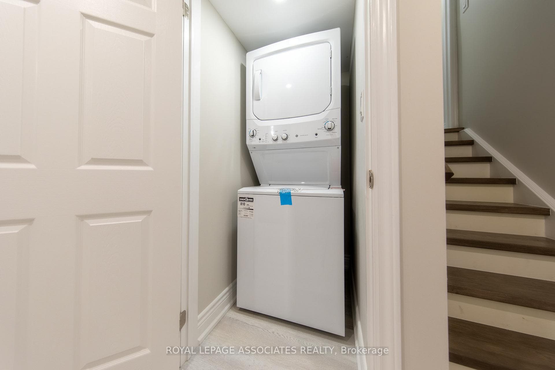 89 Delbert Circle photo 3