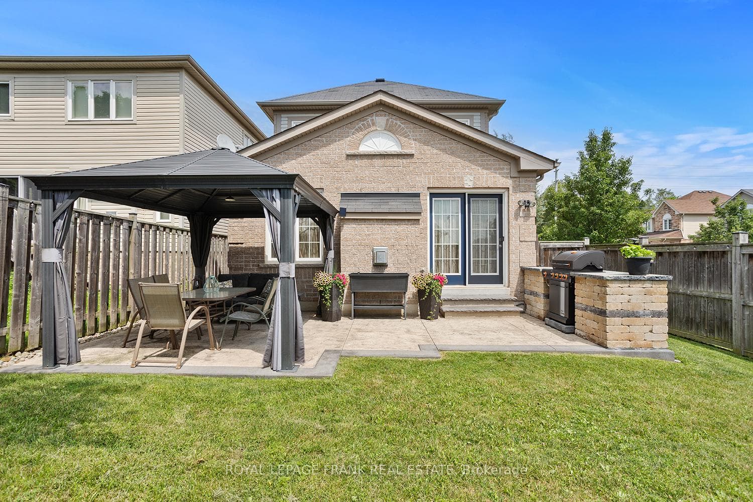 1340 Wadebridge Crescent photo 31