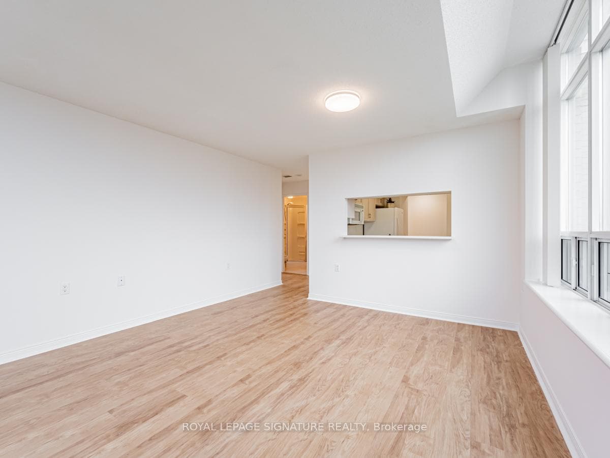 2800 Warden Avenue Unit 1202 photo 6