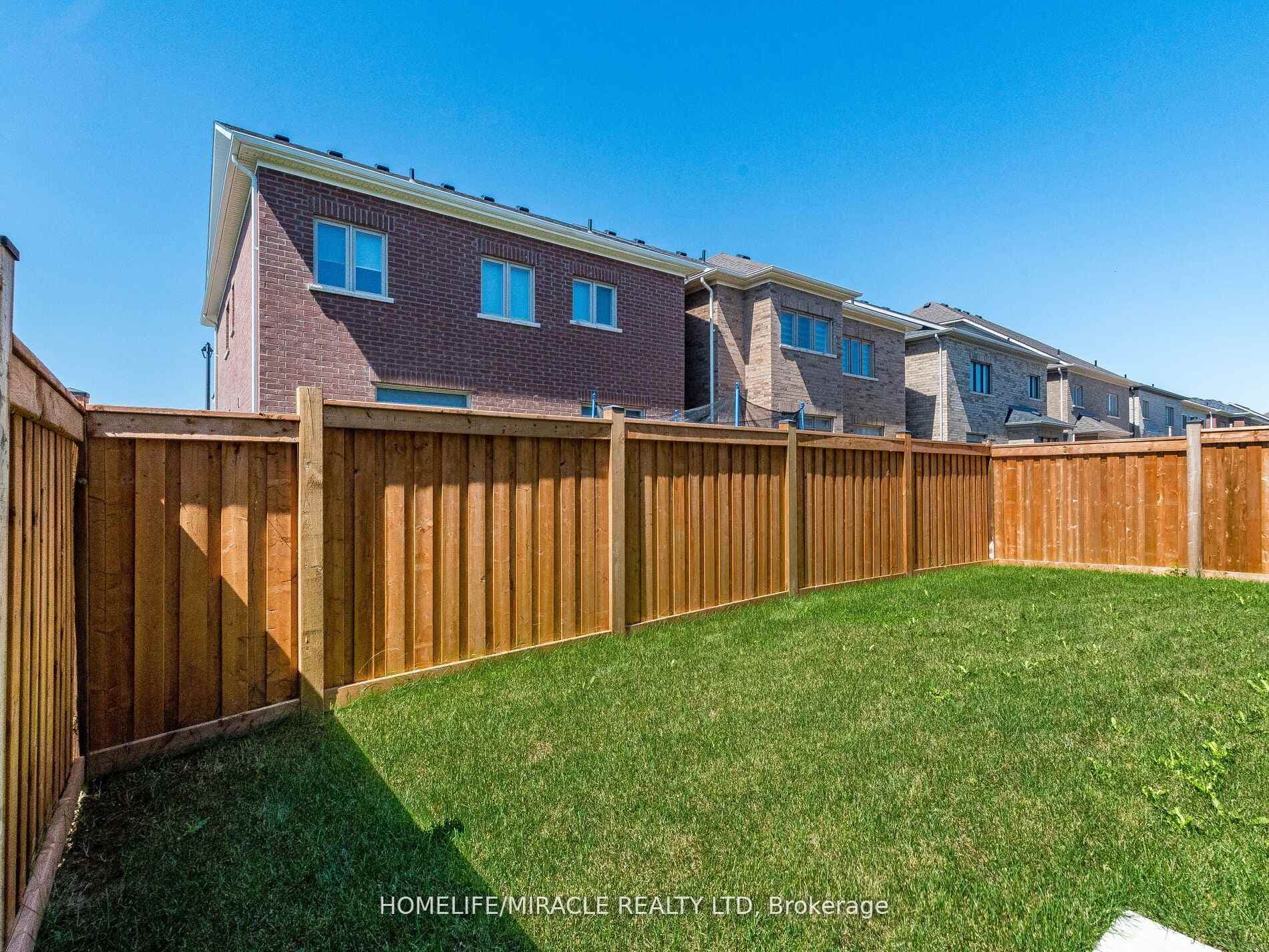 10 Speckled Alder Street photo 39