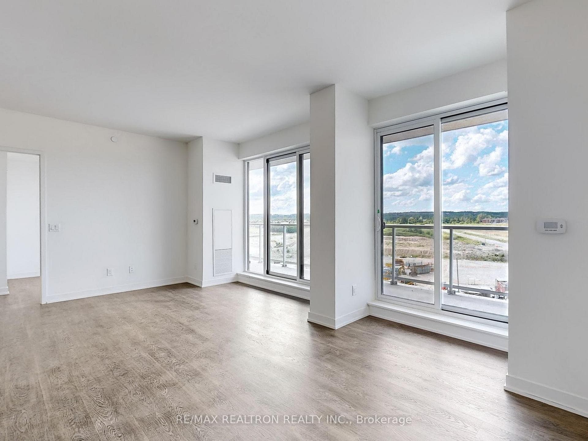 2 David Eyer Road Unit #627 photo 2