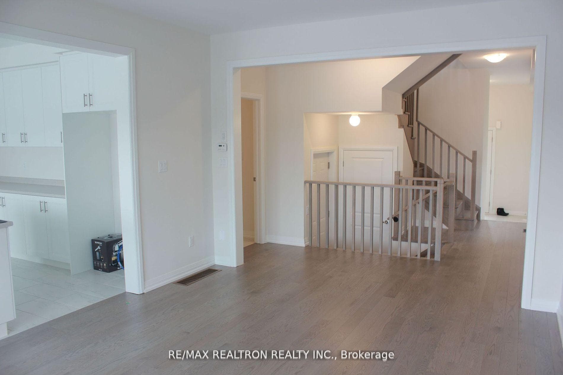 182 Union Boulevard photo 7