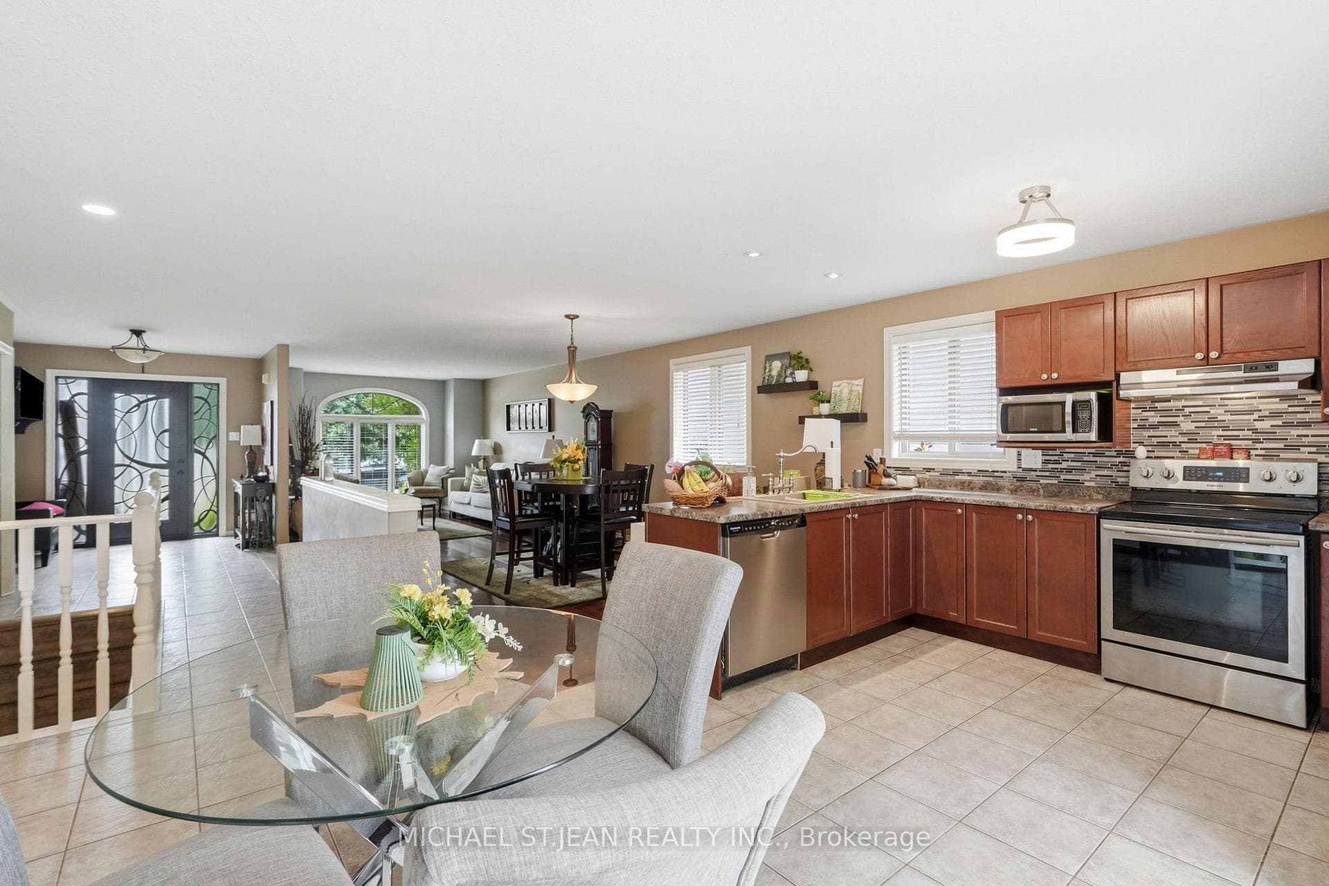 34 Brooklyn Avenue photo 16