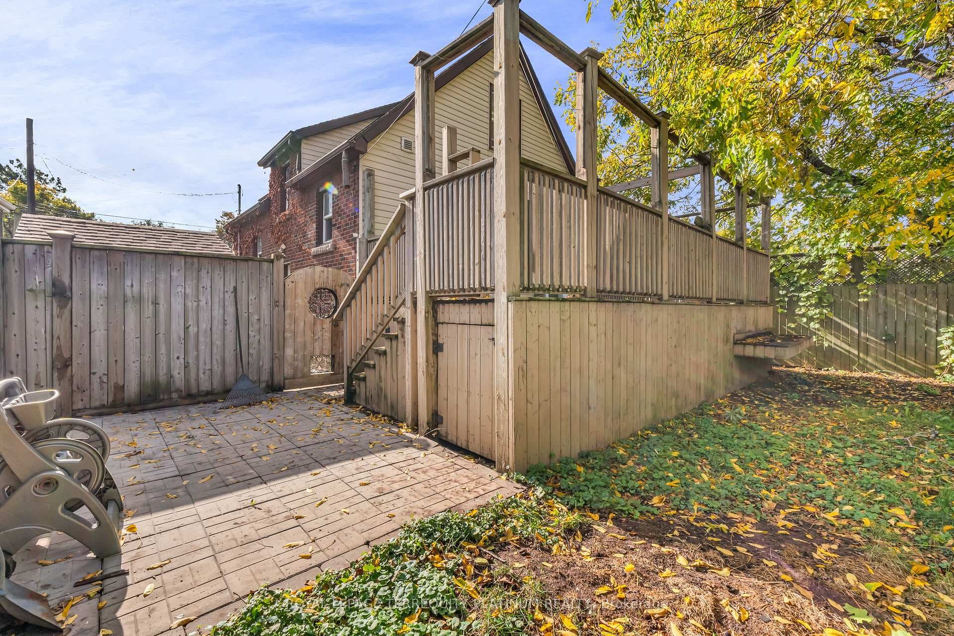 10 Locarno Avenue photo 33