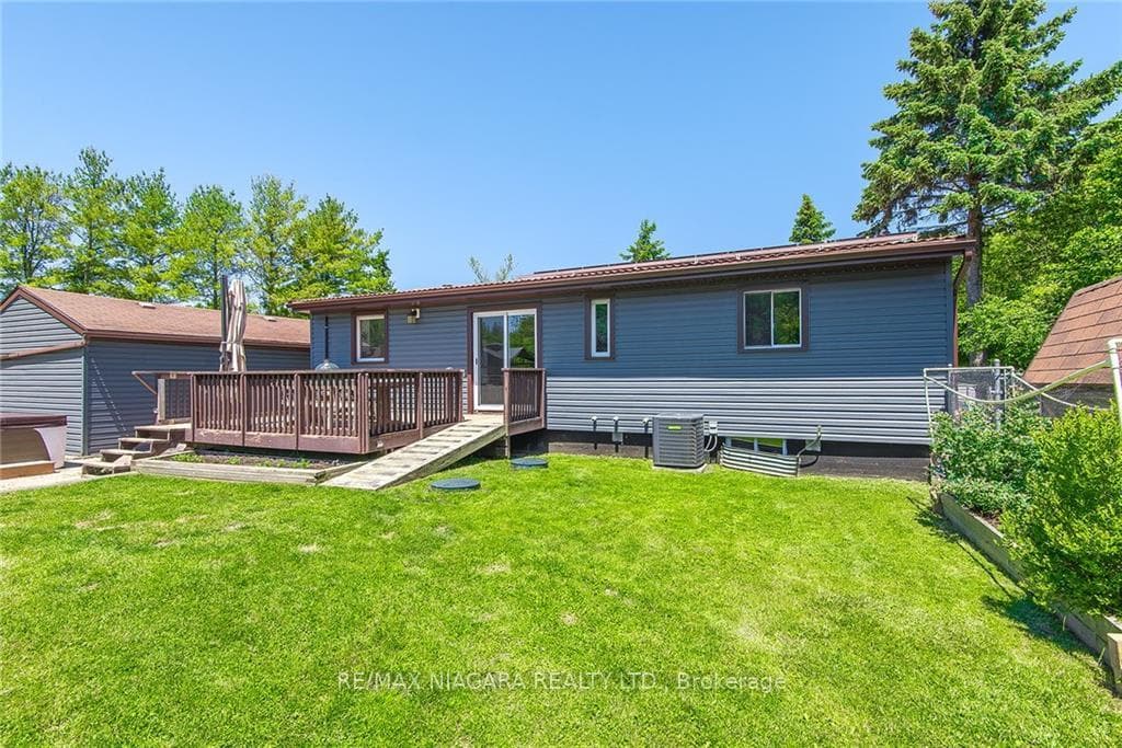 130 Secord Street photo 6