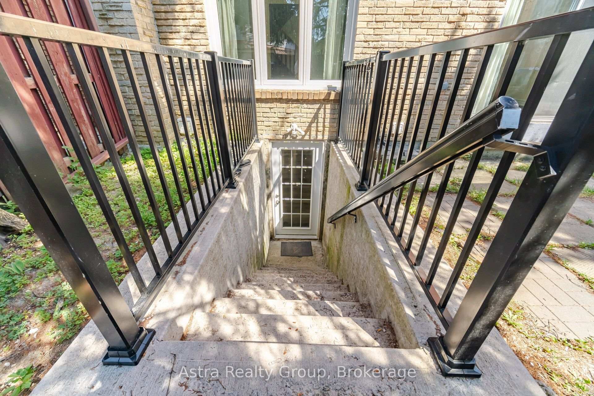 28 Borden Hill Court photo 43
