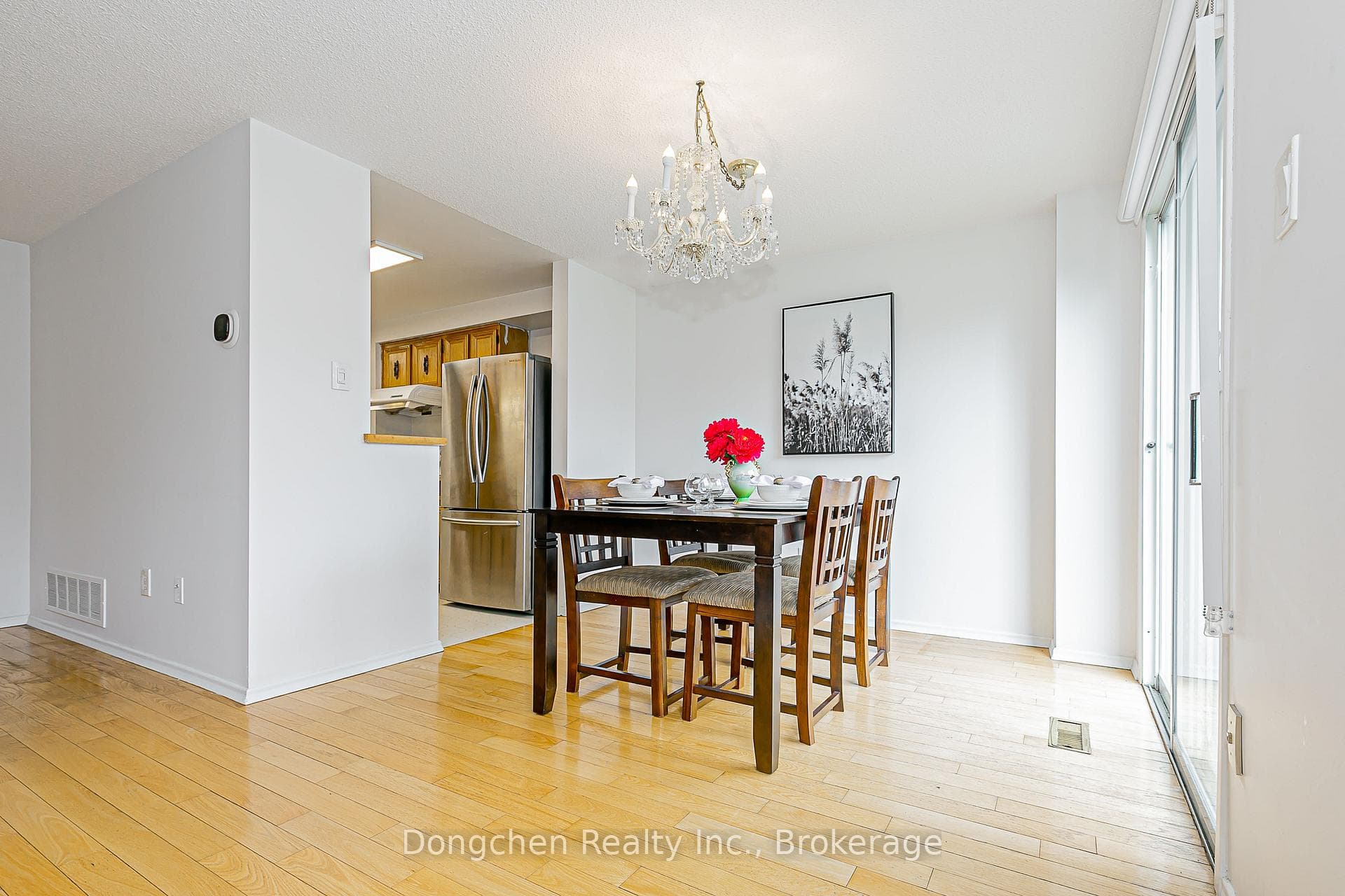 94 Mossbrook Crescent photo 11