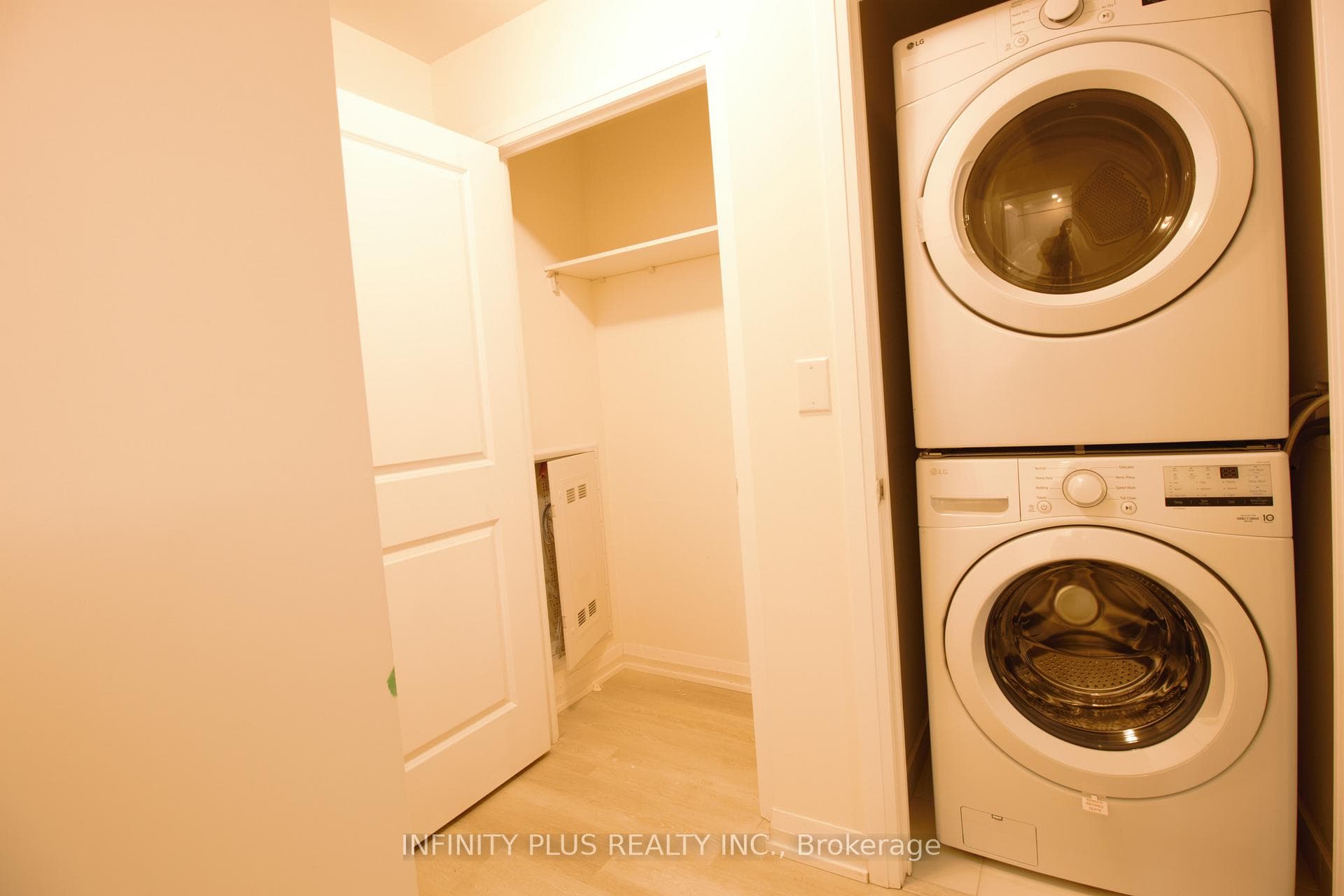 3270 SHEPPARD AVE N/A Unit 1630 photo 4