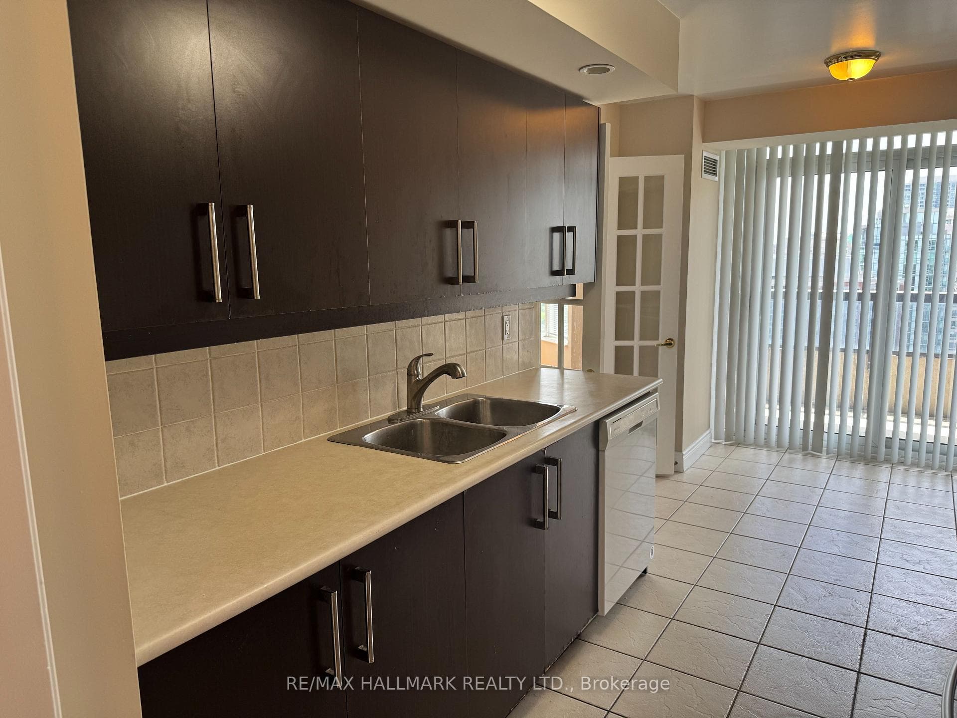 5 Northtown Way Unit 1712 photo 26