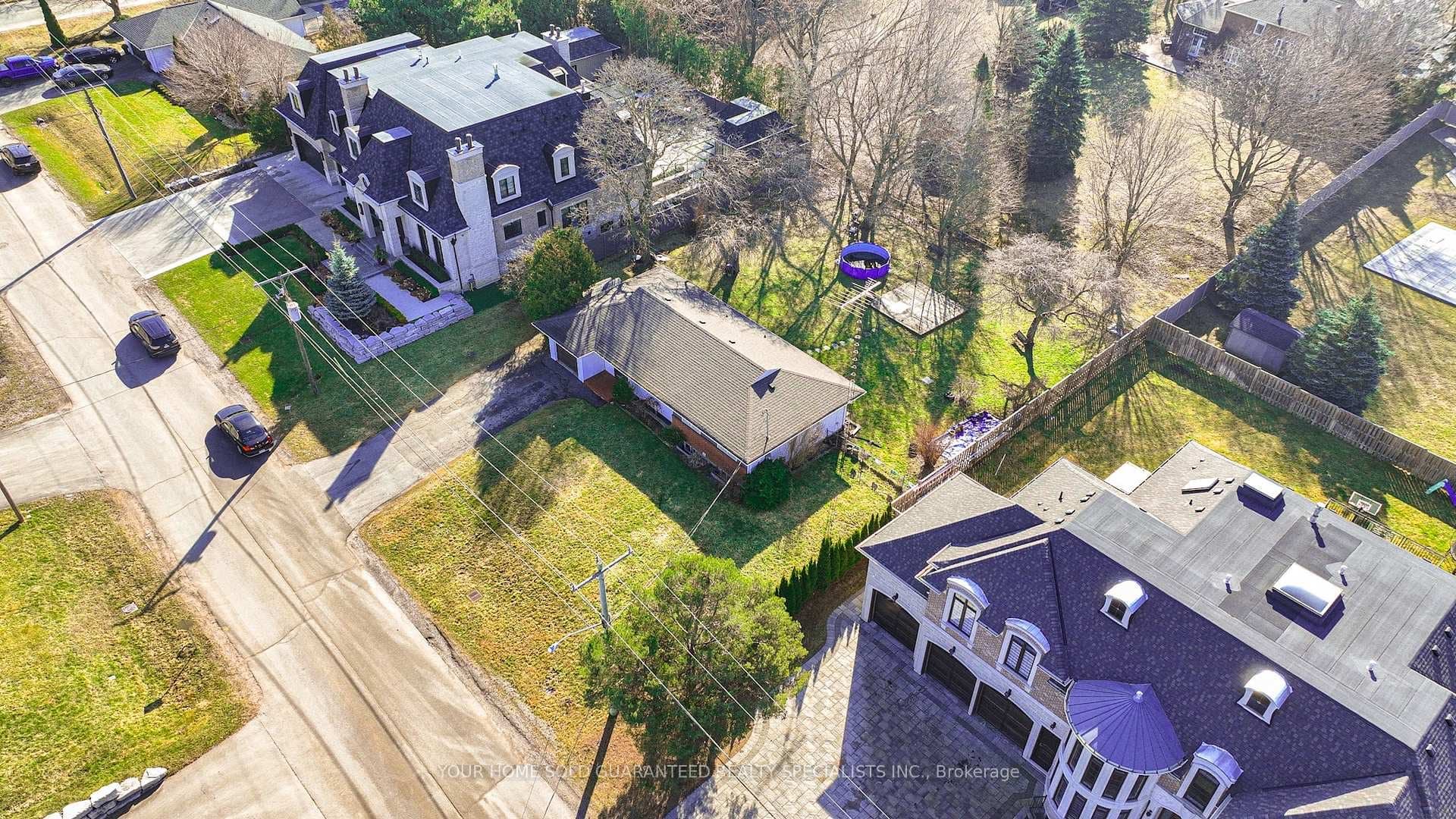 49 Patricia Drive photo 1