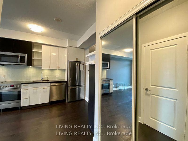 33 Shore Breeze Drive Unit 1607 photo 18