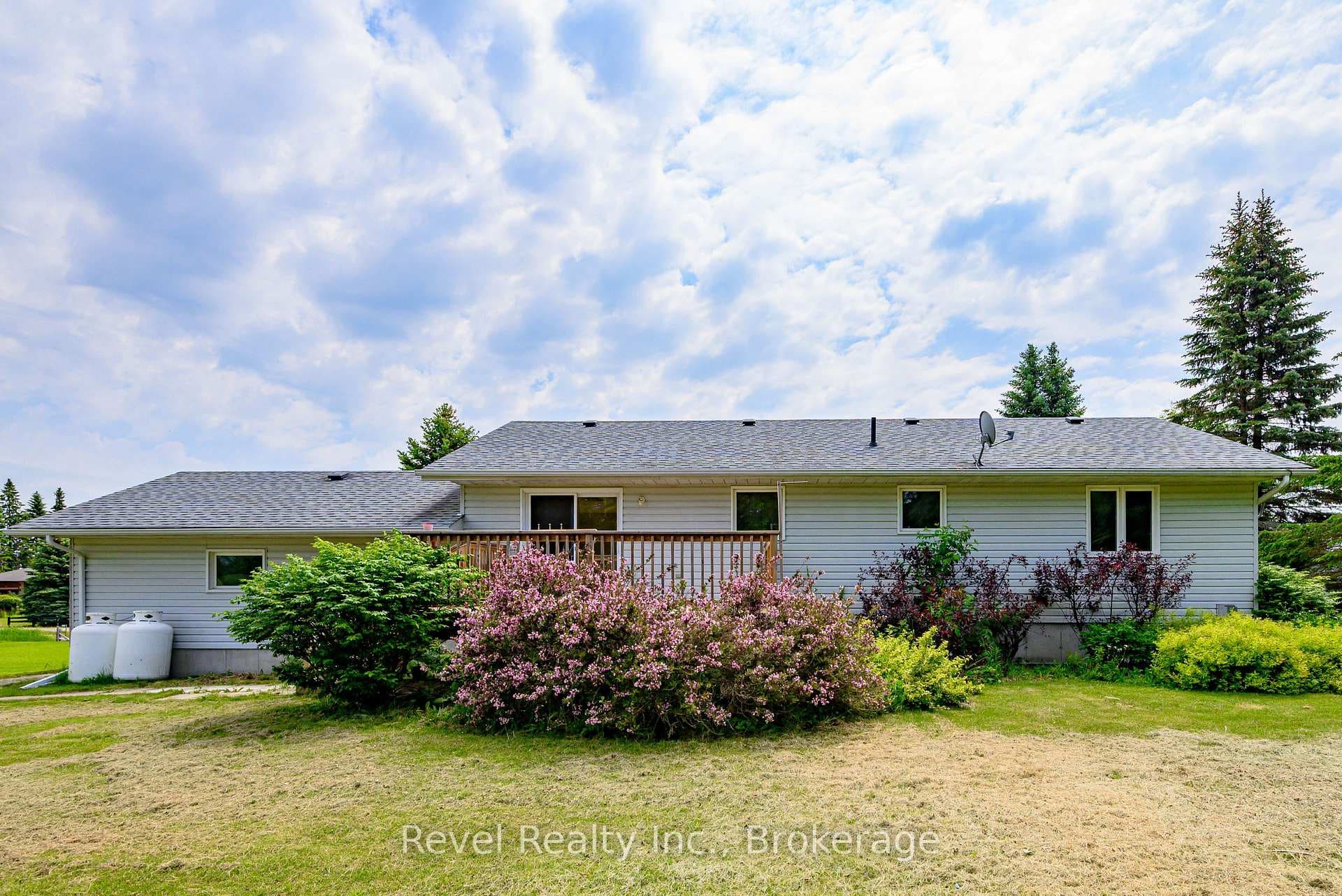 137 O'Reilly Lane photo 38