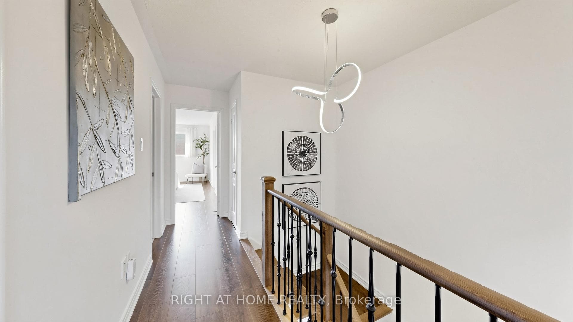 80 Barr Crescent photo 15