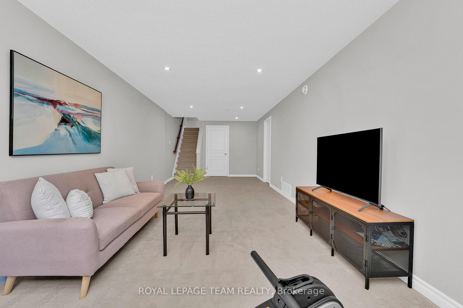 534 STARGAZER Crescent photo 41