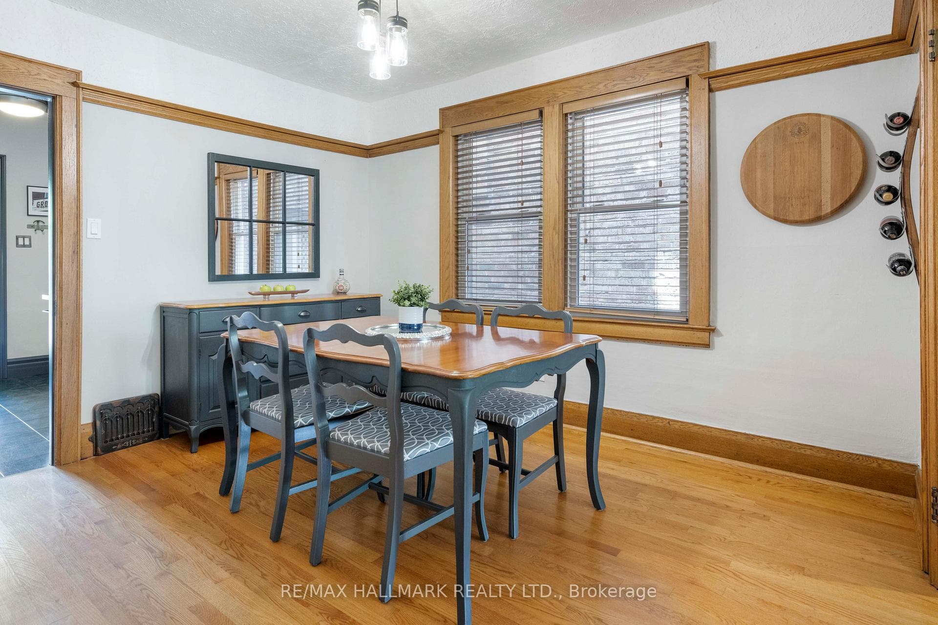 73 Edith Drive photo 12