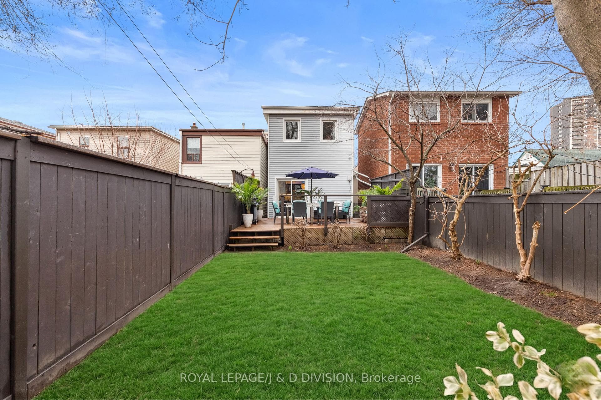 71 Madelaine Avenue photo 24