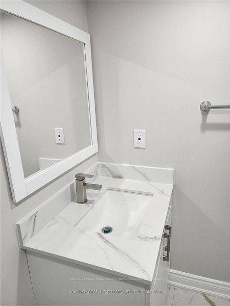 15222 Danby Road Unit Lower photo 6