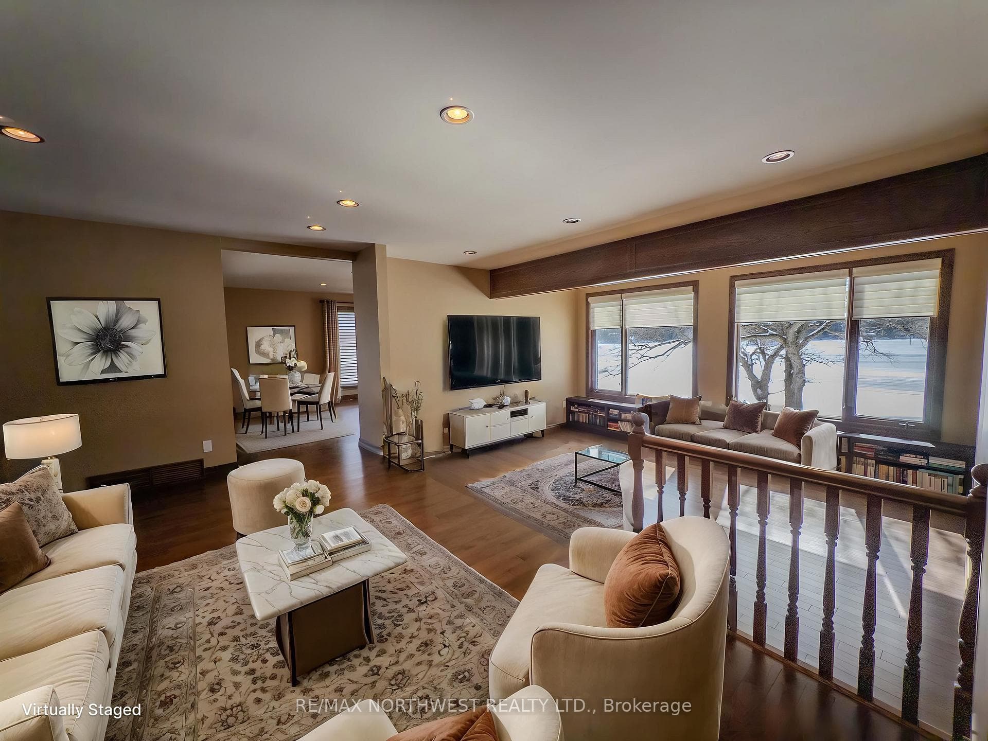 110 Lakeside Crescent photo 8
