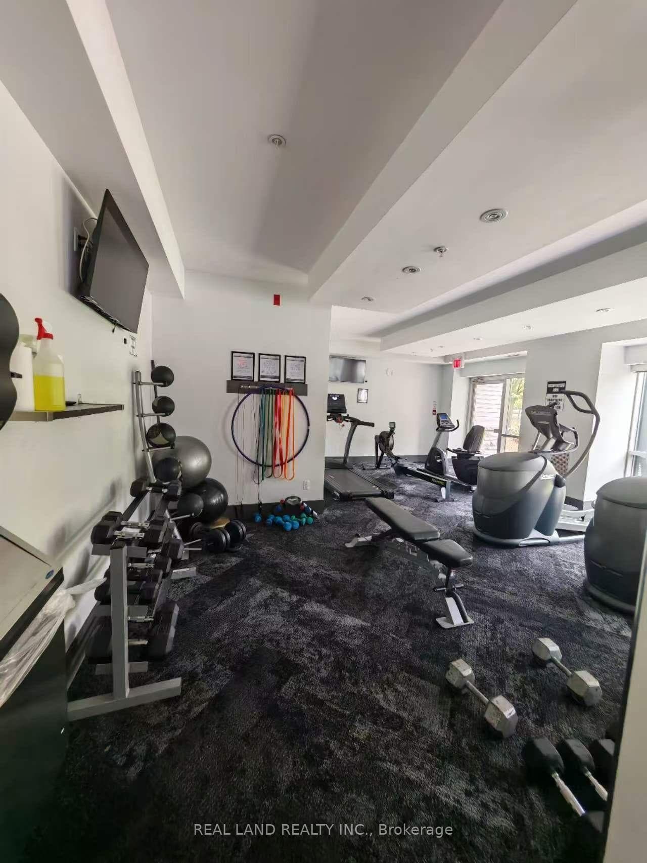 570 Lolita Gardens Unit 127 photo 16
