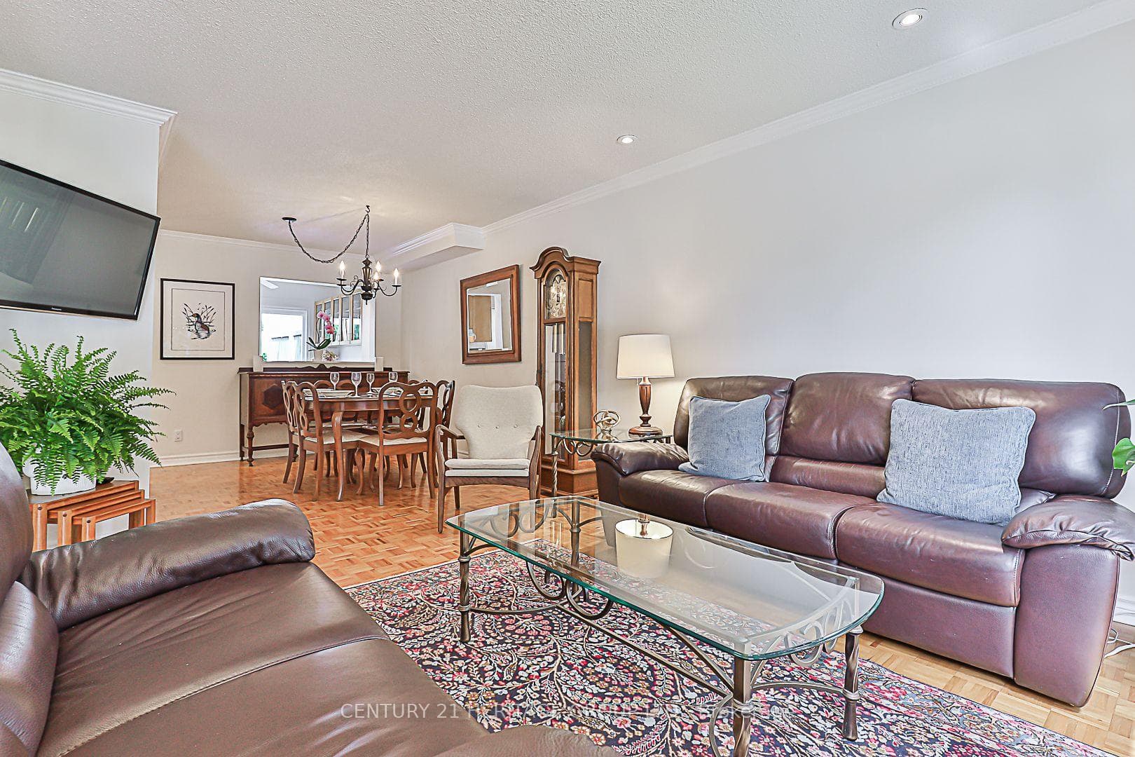 36 Hillview Drive photo 11