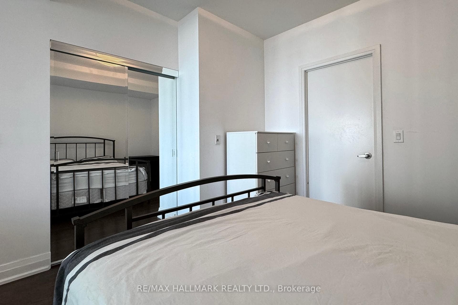 80 John Street Unit 3804 photo 20